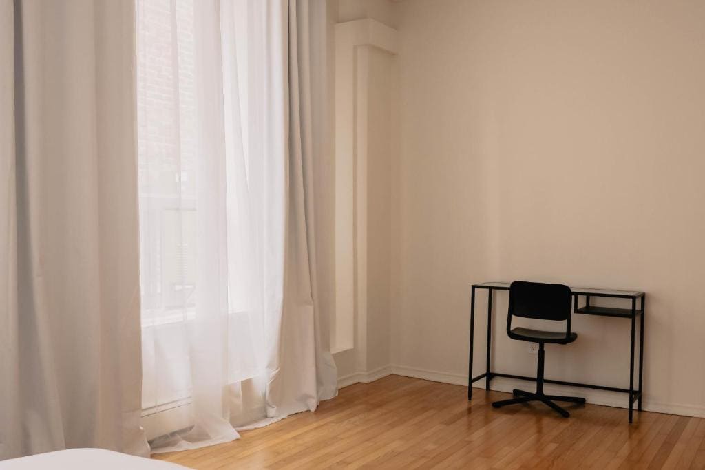 Suite with City View room - Image 3