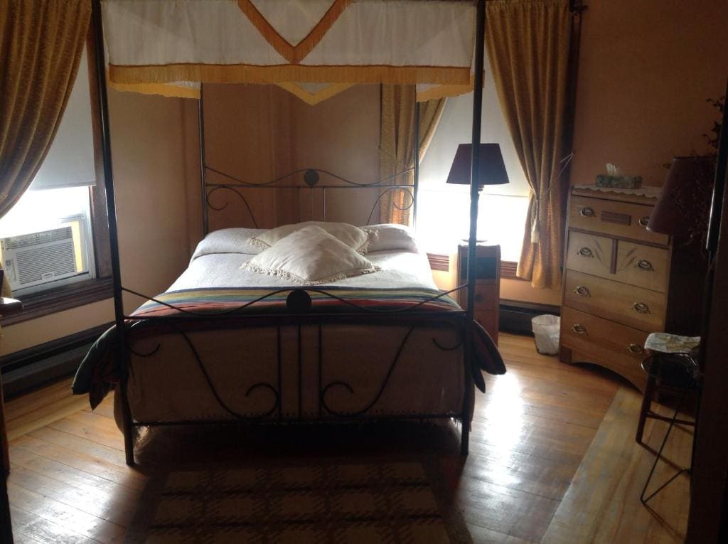 Superior Queen Room room - Image 2