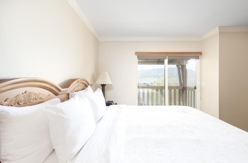 Two-Bedroom Villa, Beachfront room - Image 3