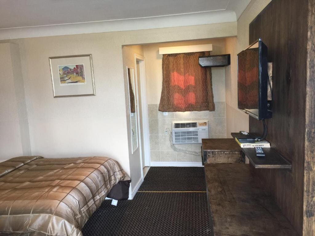 Budget Double Room room - Image 3