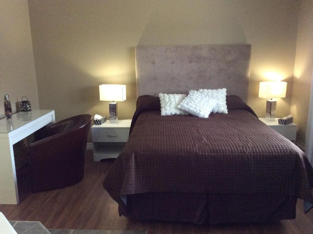 Deluxe Quadruple Room room - Image 3