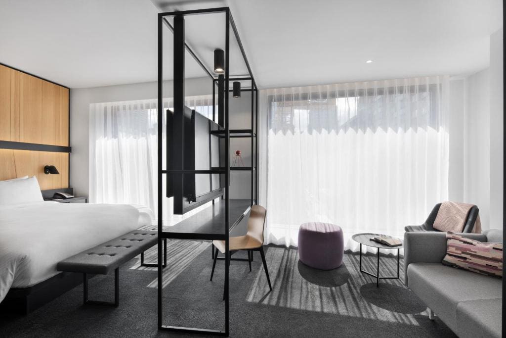 Corner Suite room - Image 2