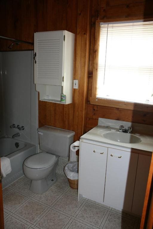 Three-Bedroom Chalet room - Image 3