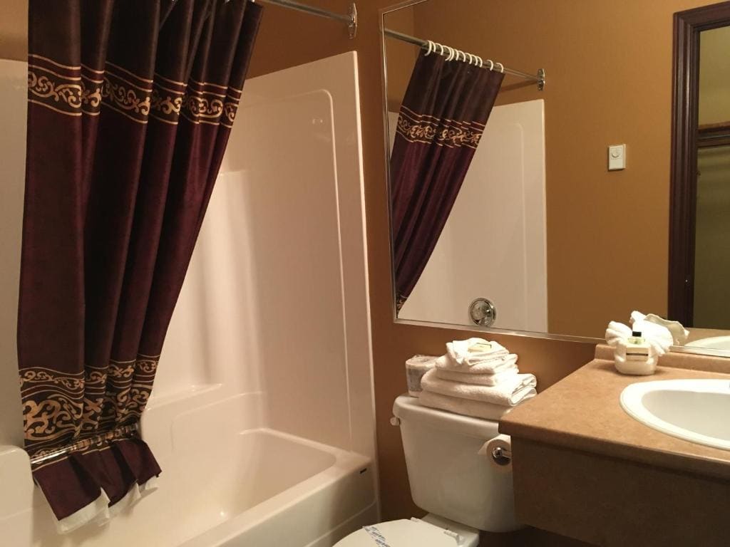 Queen Room with Two Queen Beds room - Image 1