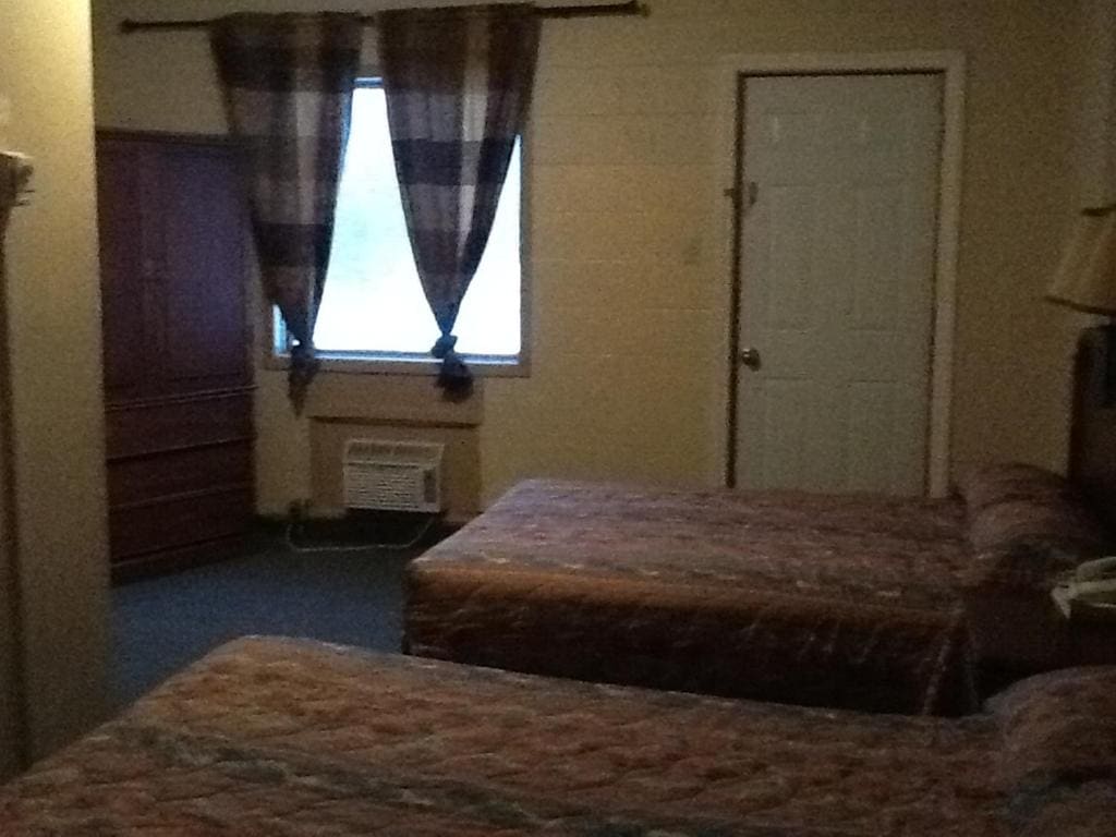 Room room - Image 3