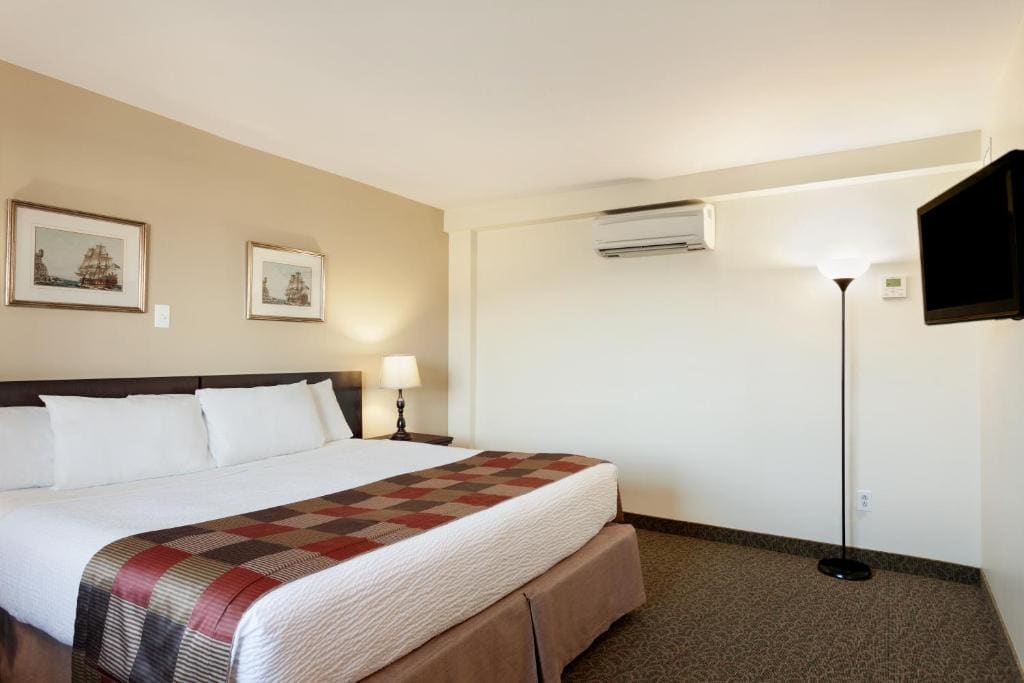 King Room - Non-Smoking room - Image 1