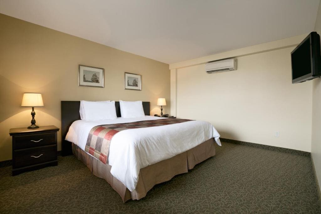 Queen Room - Non-Smoking room - Image 3