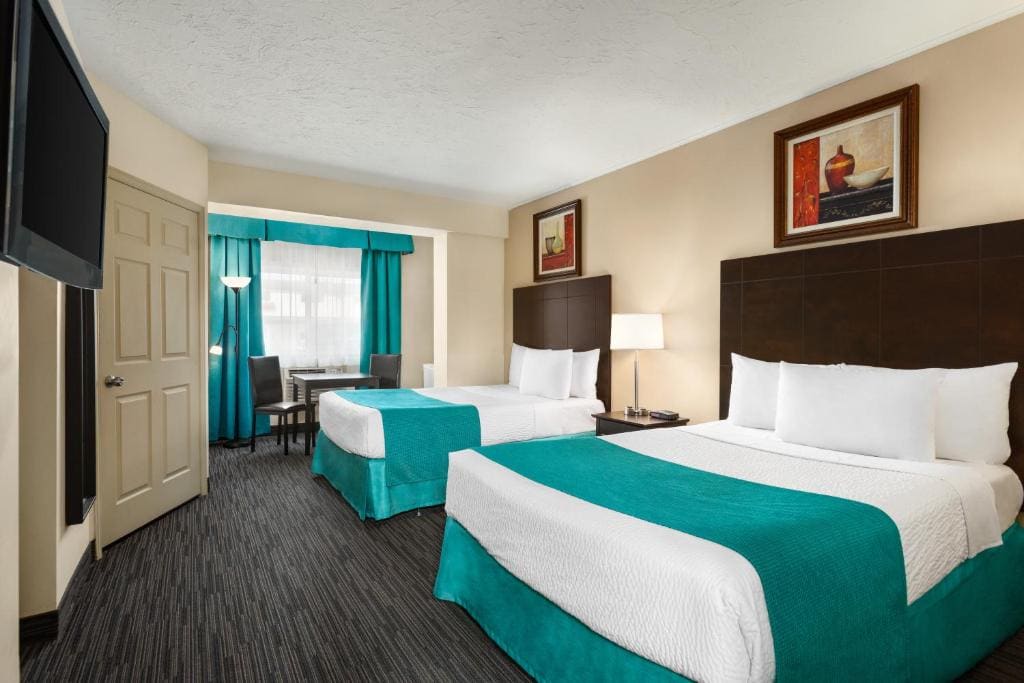 Room with Two Double Beds - Non-Smoking room - Image 1