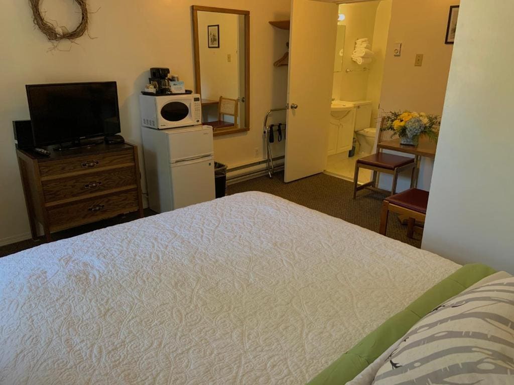 Budget Double Room room - Image 2