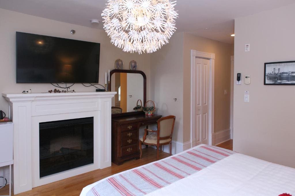 Room room - Image 3
