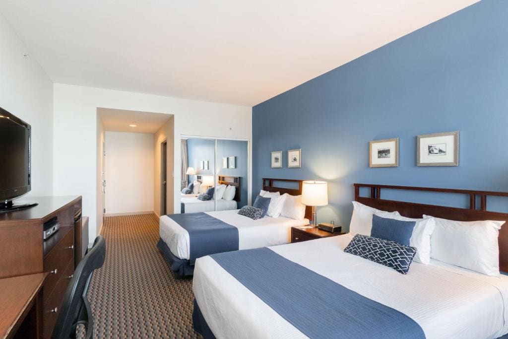 Queen Room with Two Queen Beds room - Image 1