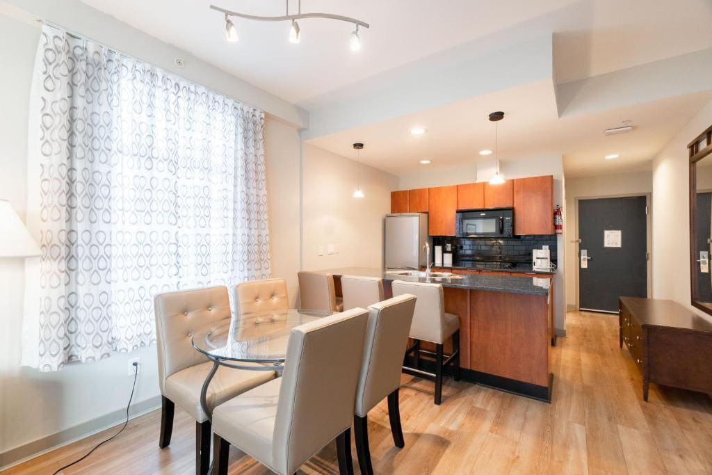 Two-Bedroom Suite room - Image 2