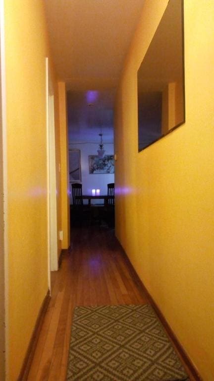 Family Room room - Image 3