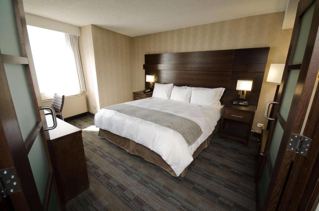 Double Room with Two Double Beds - Non-Smoking room - Image 3