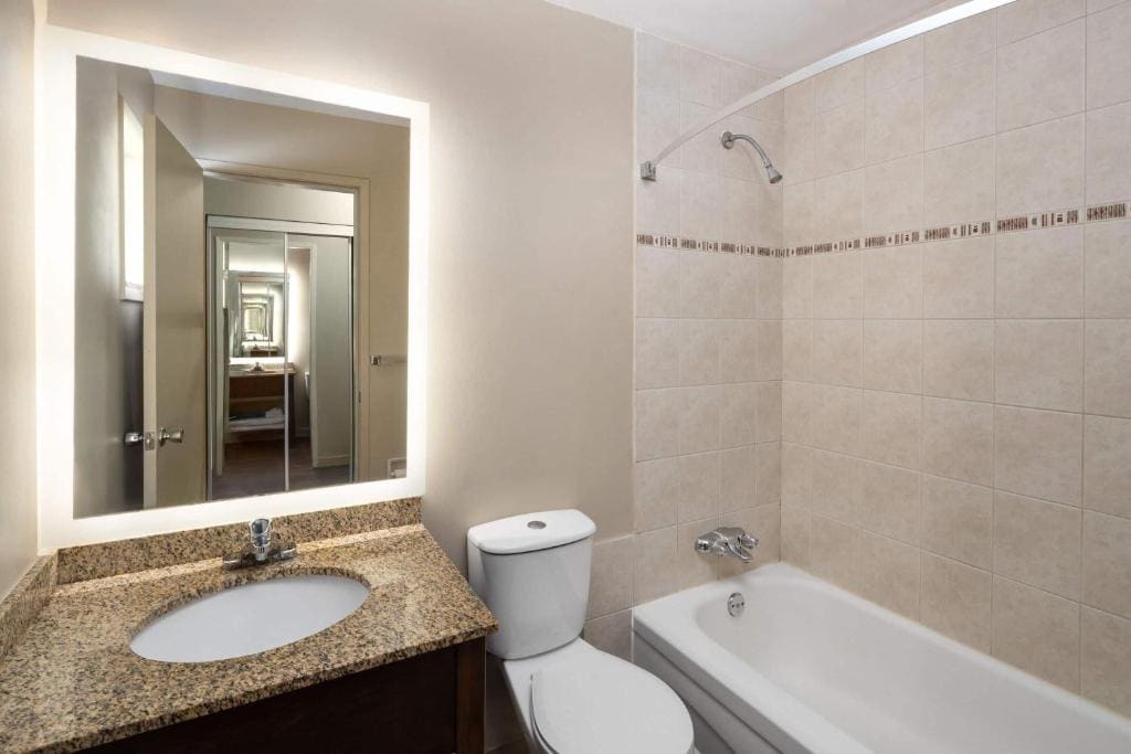 Queen StudioSuite with Two Queen Beds and Ocean View - Non-Smoking room - Image 1