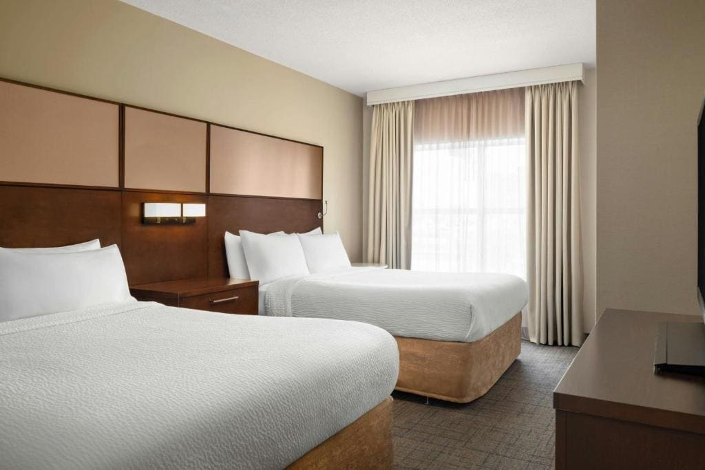 One-Bedroom King Suite with Sofa Bed room - Image 1