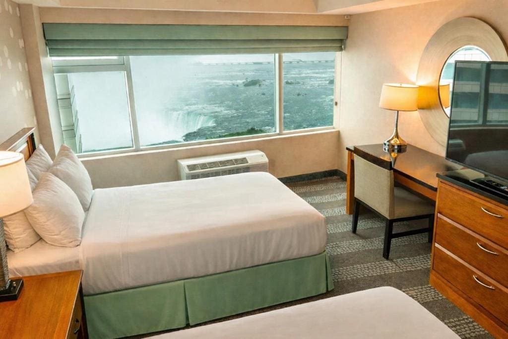 Standard Double Room with Falls View room - Image 2