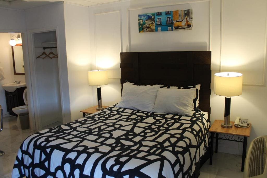 Standard Double Room room - Image 2