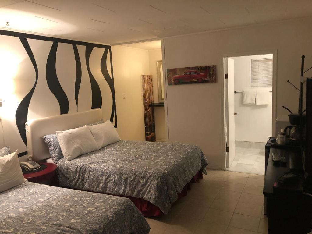 Queen Room with Two Queen Beds room - Image 1