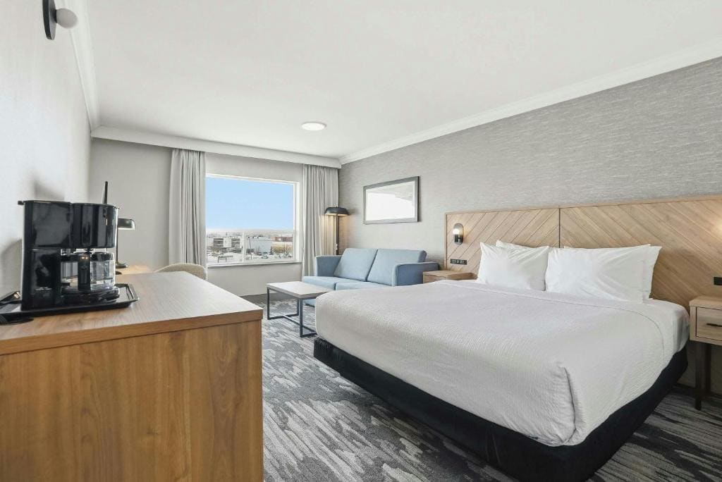 Standard Room, 1 King Bed, Sofa Bed room - Image 1