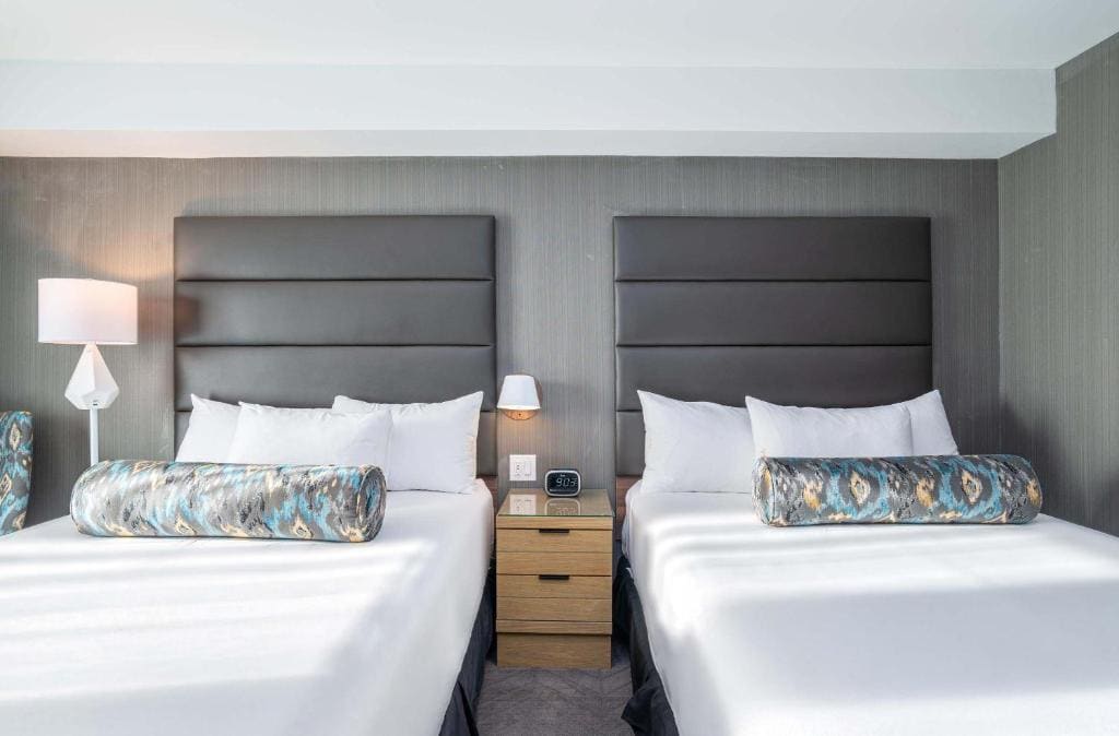 Standard Room, 2 Queen Beds room - Image 2