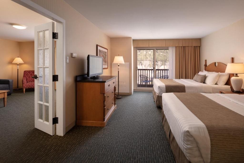 Deluxe King Room room - Image 3