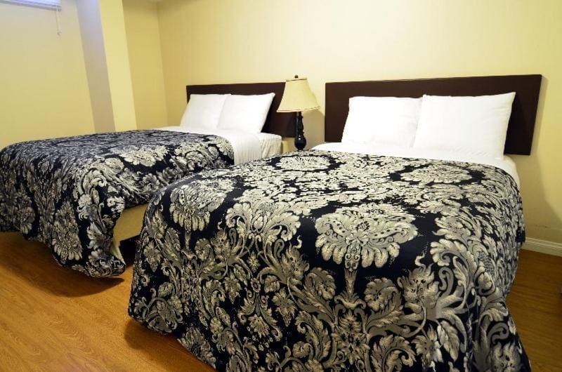 Double Room with Two Double Beds room - Image 3