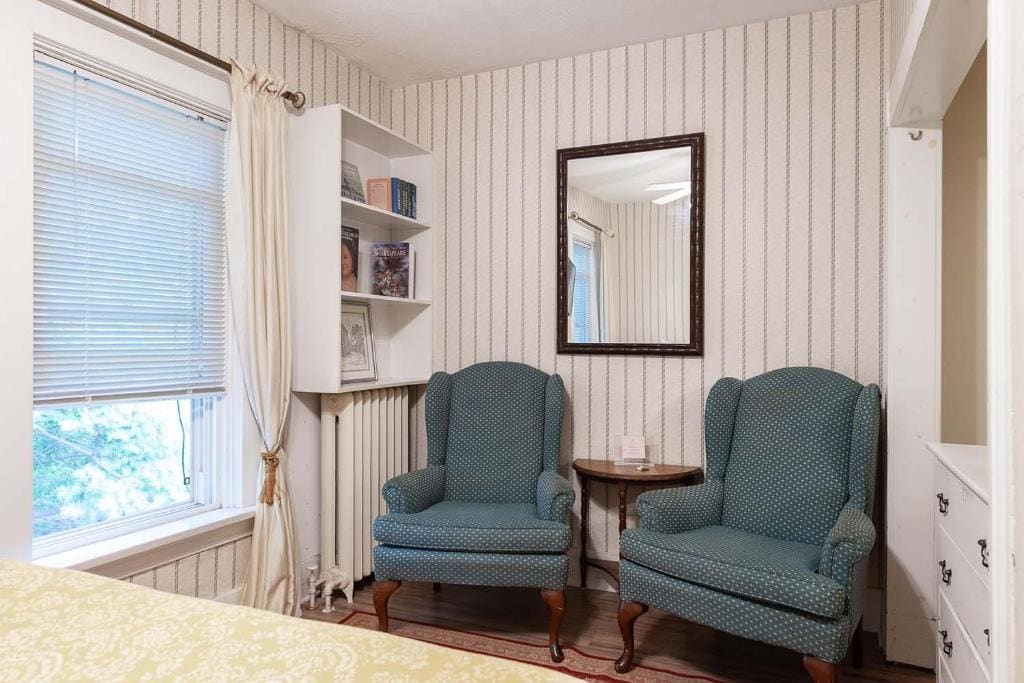Standard Double Room with Fan room - Image 3
