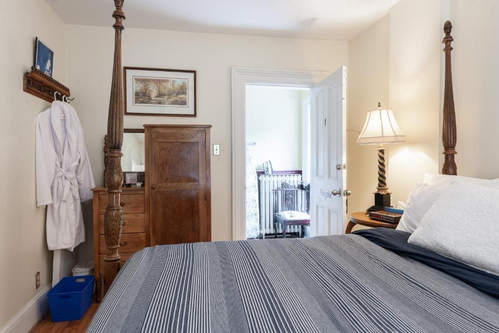 Small Double Room room - Image 1