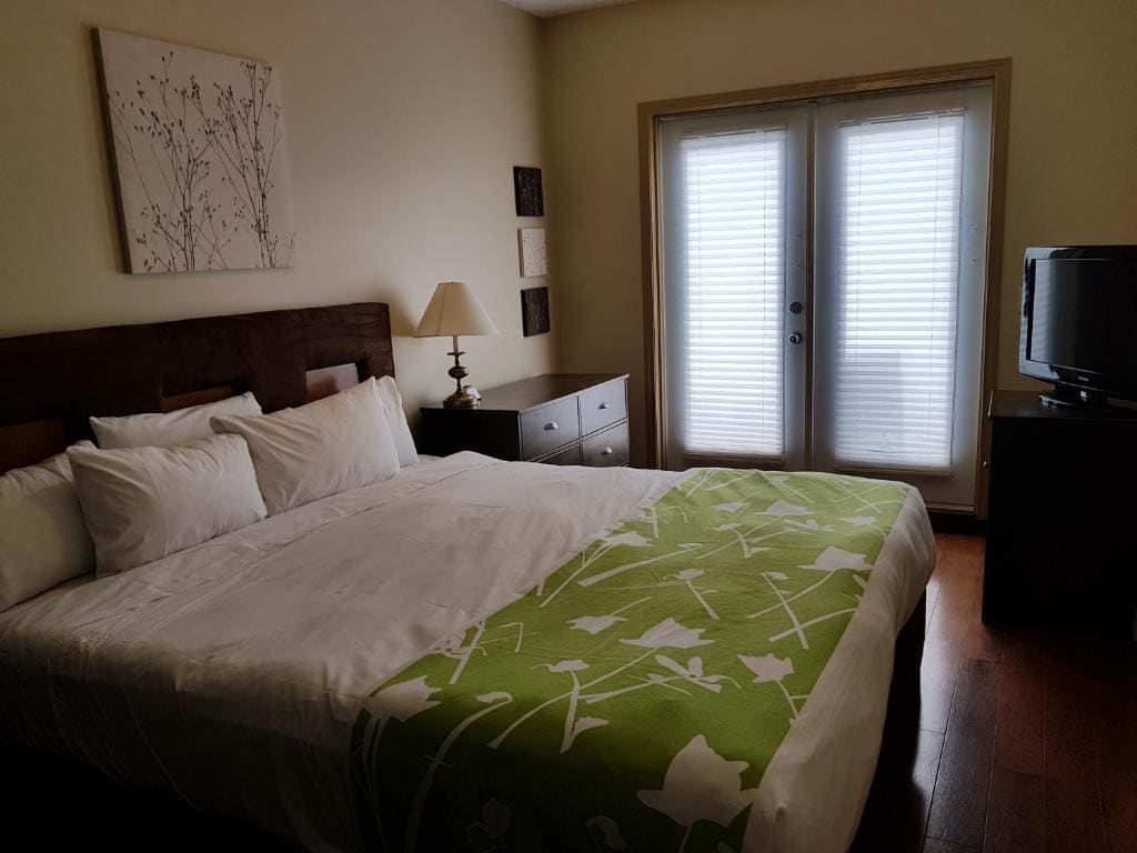 Luxury Two-Bedroom Suite with Balcony room - Image 1