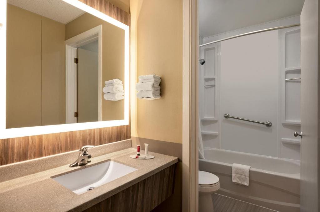 Standard Double Room room - Image 2