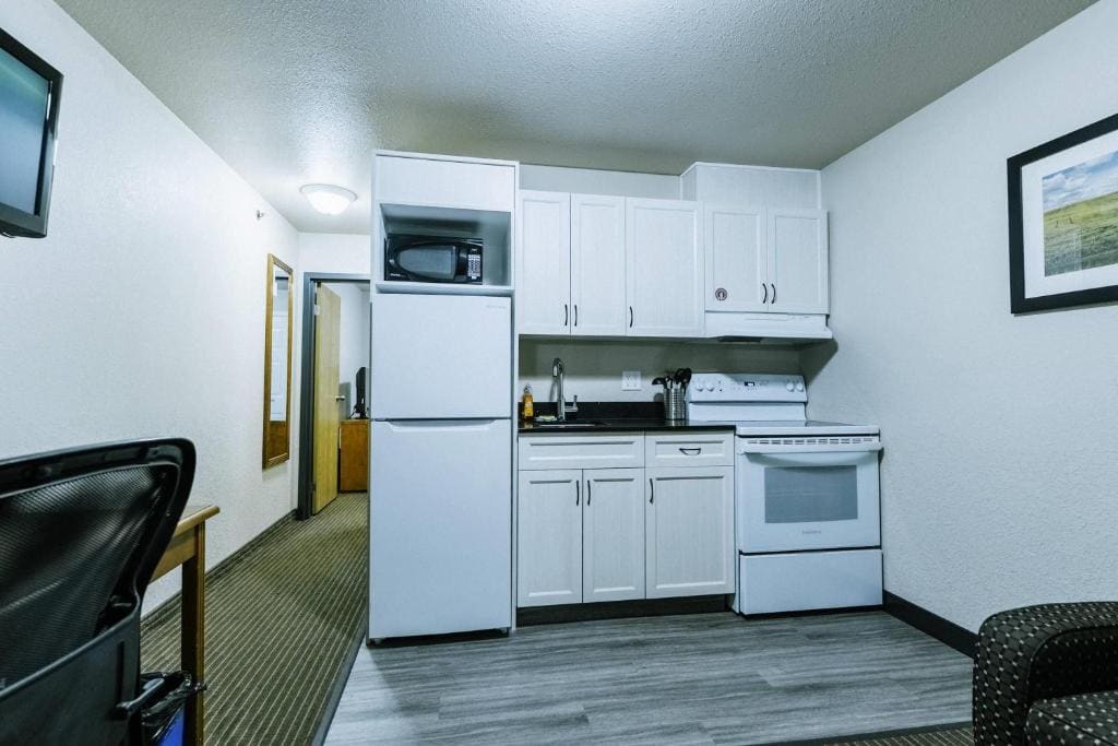 Standard King Room - Non-Smoking room - Image 1