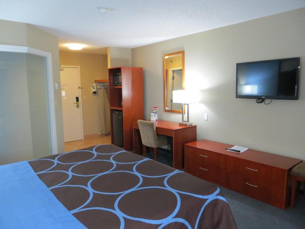 King Room - Non-Smoking room - Image 2