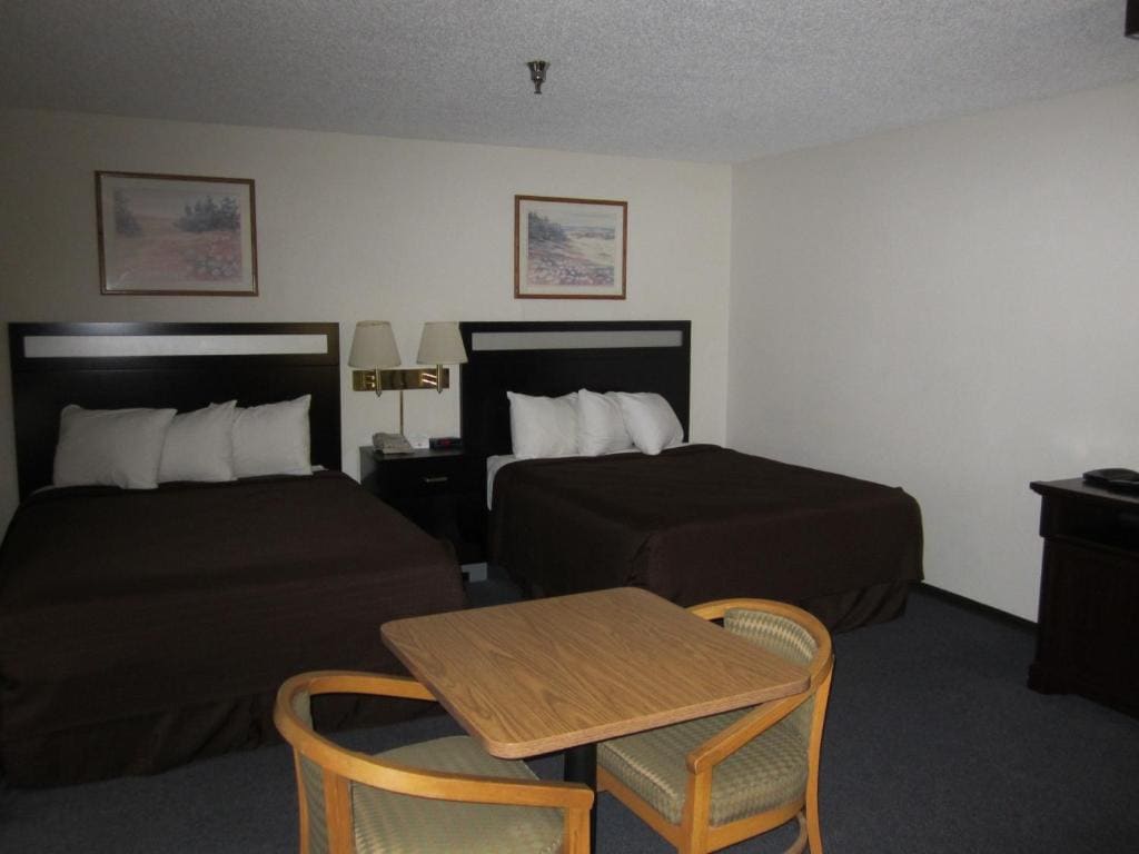 Deluxe Queen Suite - Non-Smoking room - Image 1