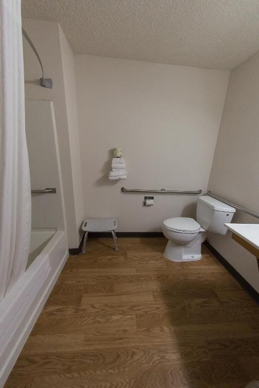 Queen Room - Disability Access/Non-Smoking room - Image 2