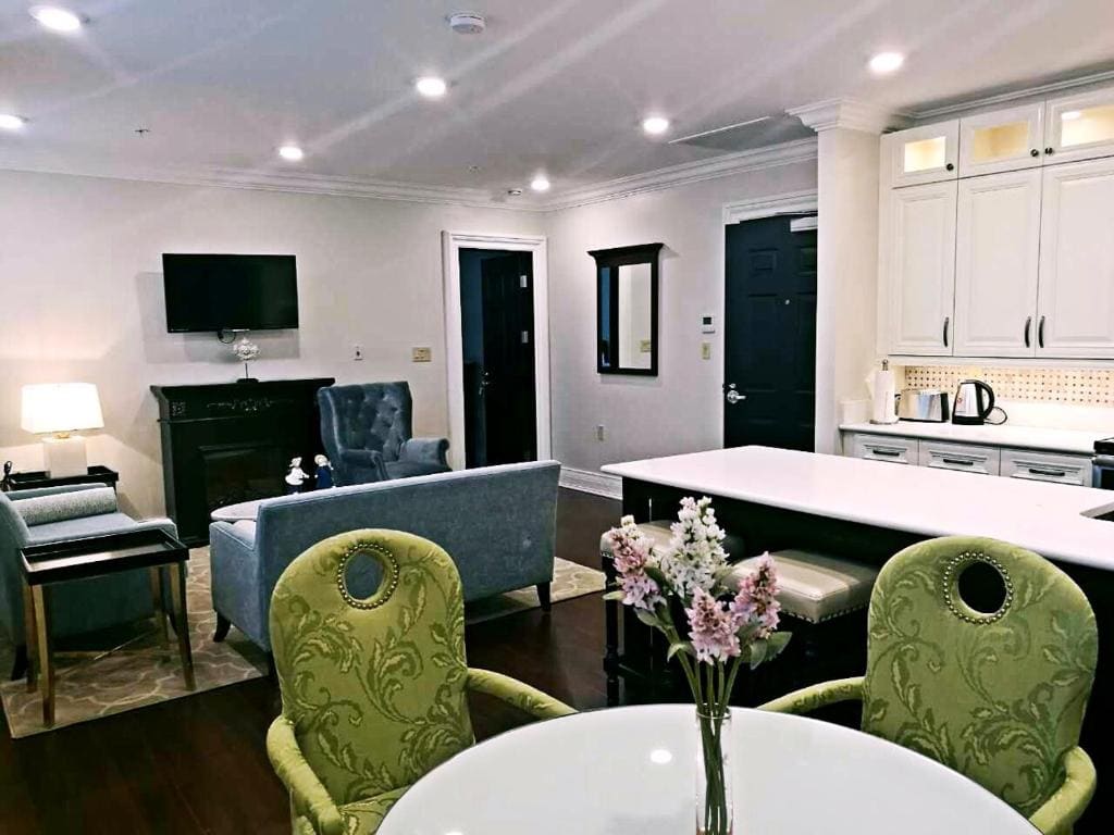 Two-Bedroom Apartment - Lower Level room - Image 2
