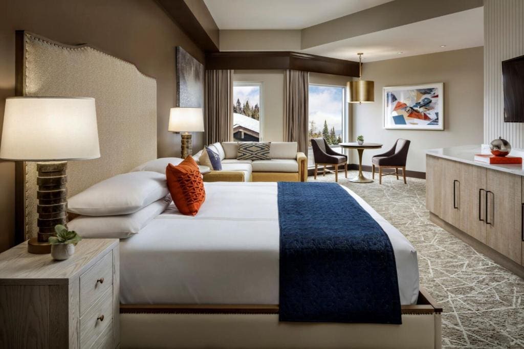 King Suite with Sofa Bed and Limited View room - Image 1