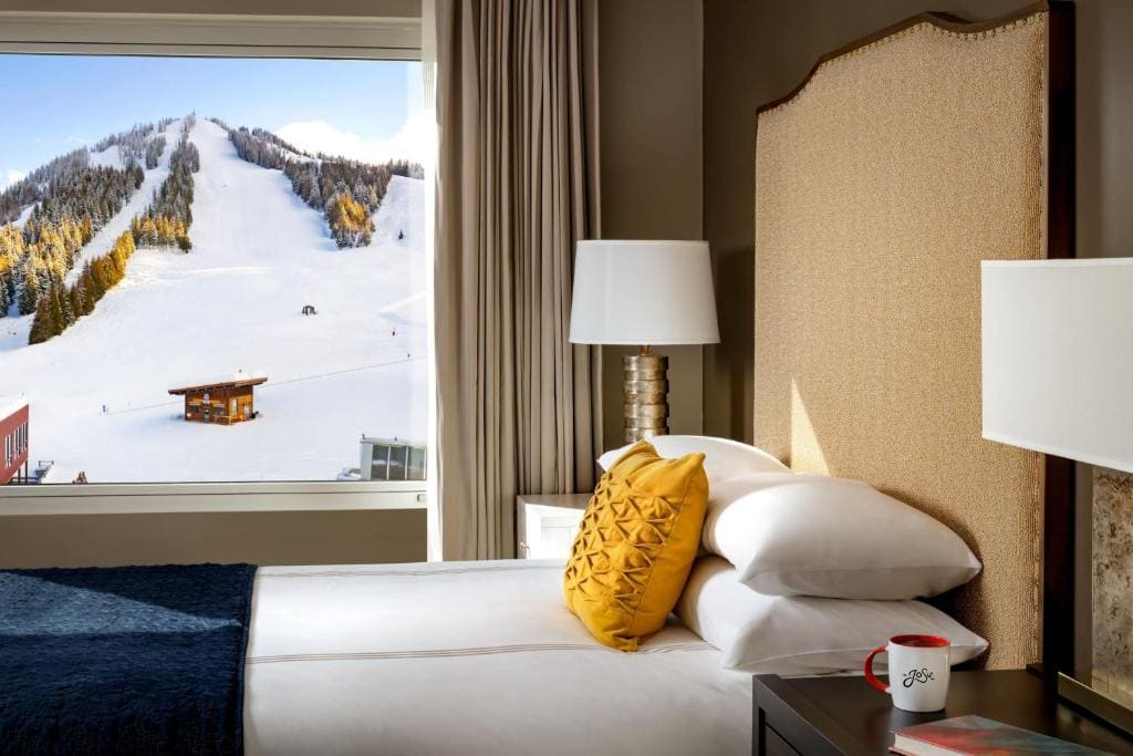 King Room with Mountain View room - Image 1