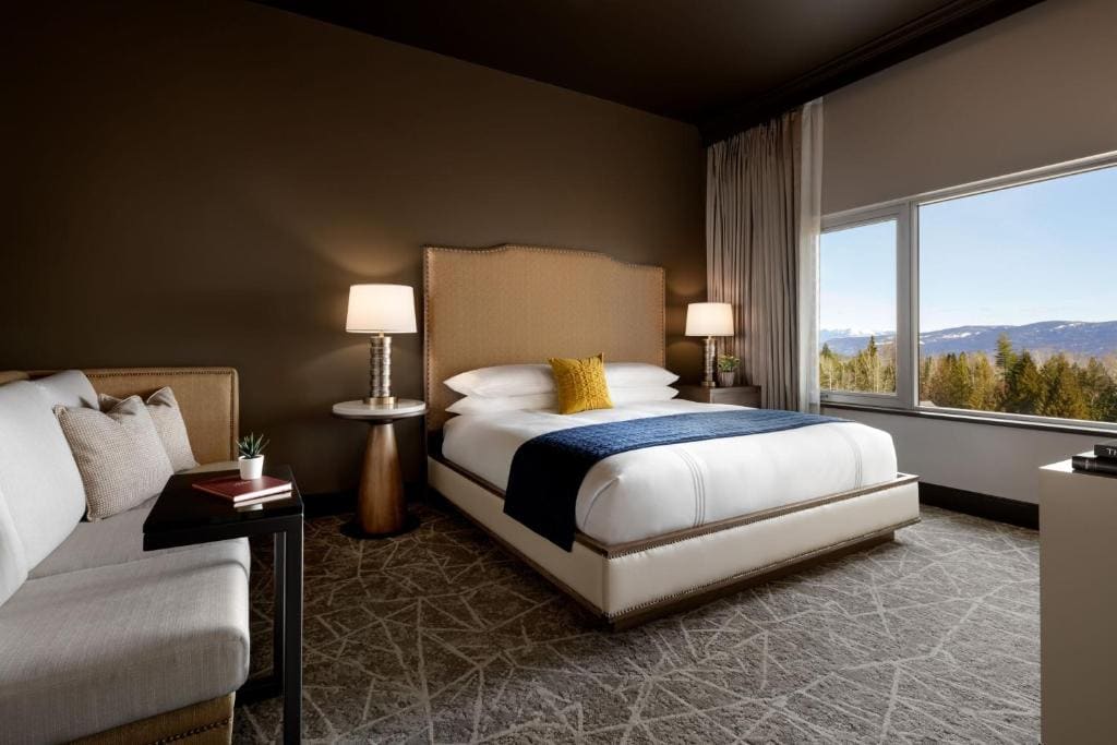 Junior King Suite with Inland View room - Image 1