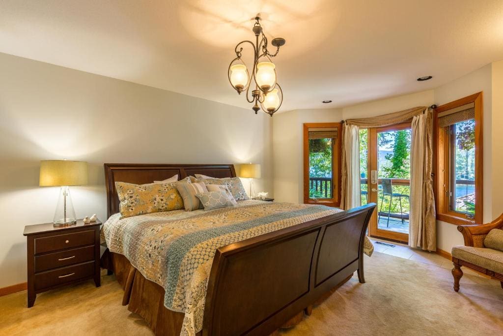 King Suite with Ocean View room - Image 3