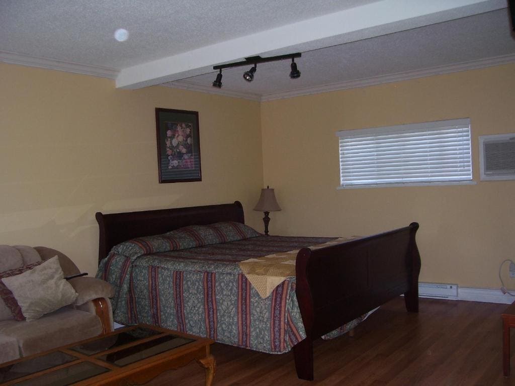 King Room room - Image 1