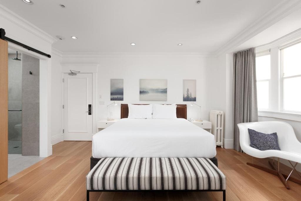 Sterling King Room room - Image 2