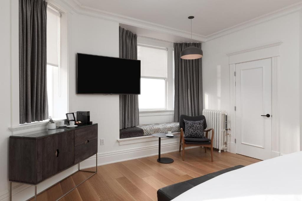 Superior King Room room - Image 3