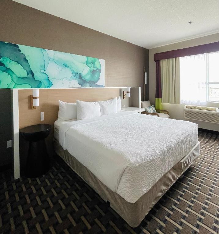 Business Premium King Room - Non-Smoking room - Image 2