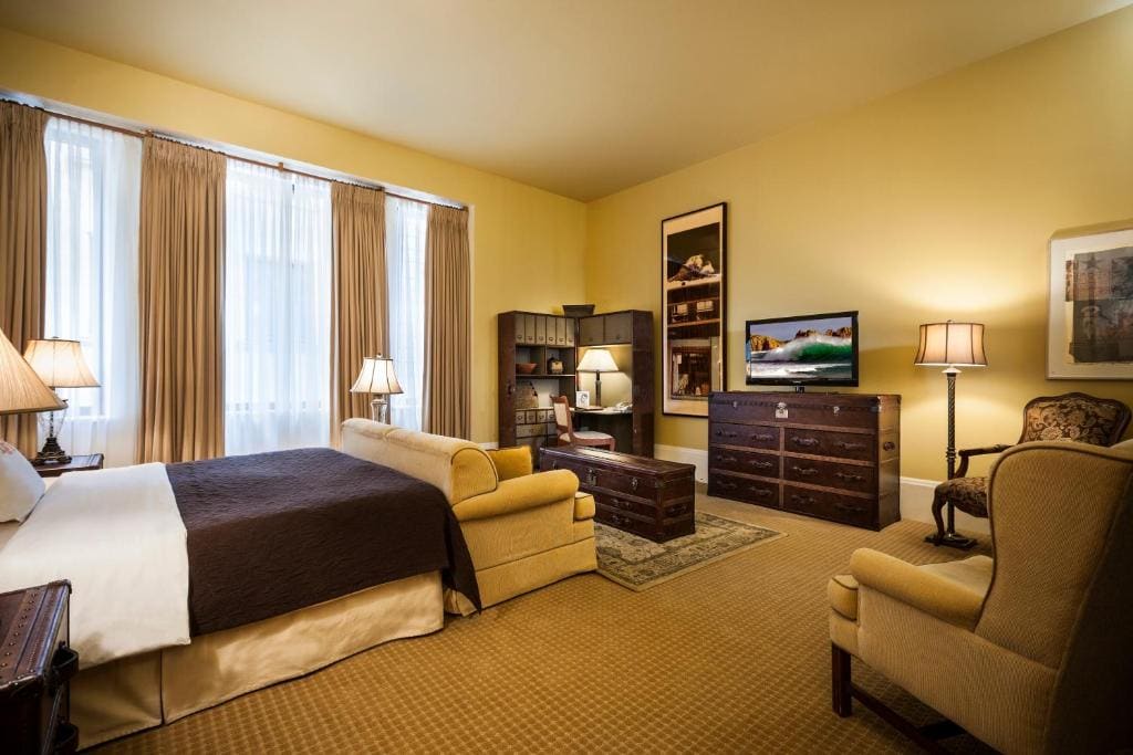 Executive Suite room - Image 2