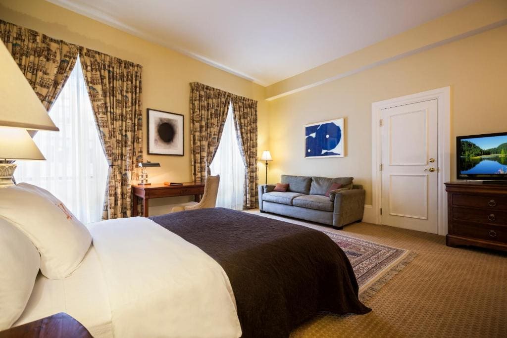 Premier King Room room - Image 1
