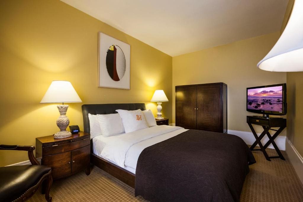 Superior Queen Room room - Image 3