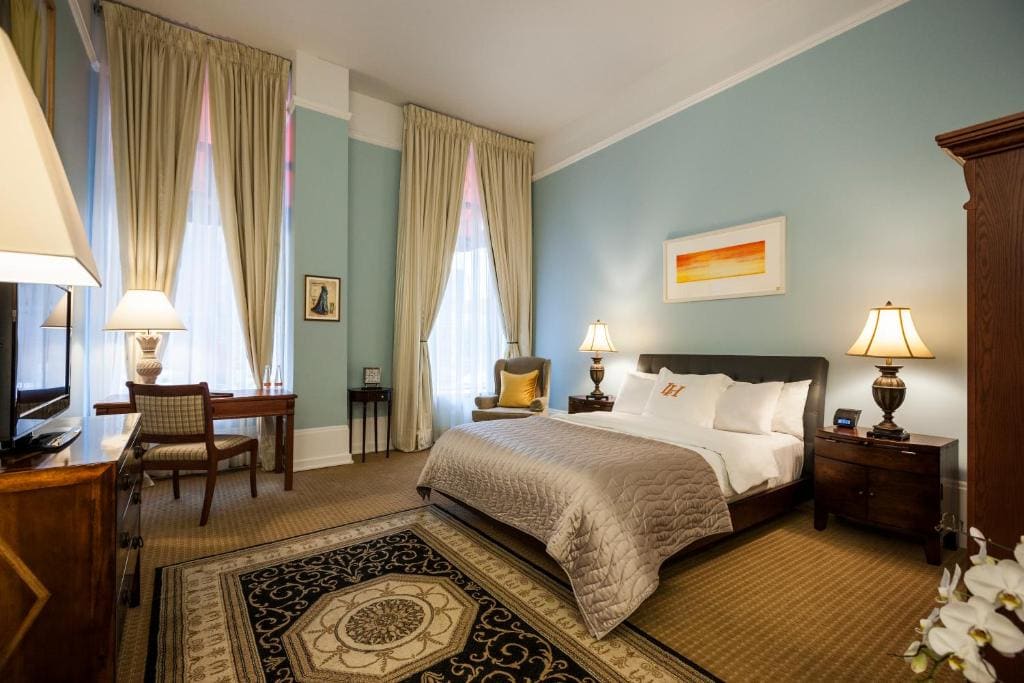 Premier King Room room - Image 2