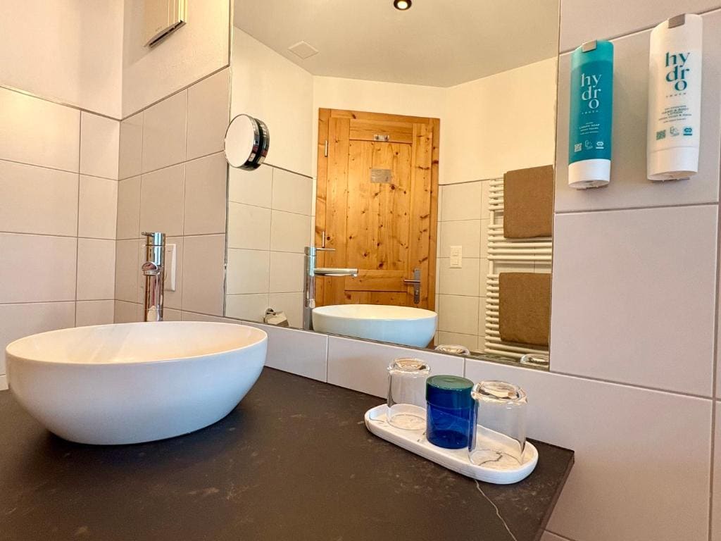 Style Double Room with Matterhorn View room - Image 3