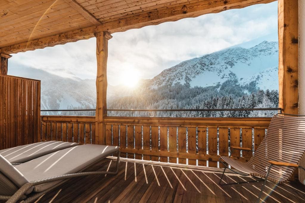 Deluxe Double Room with Balcony room - Image 1